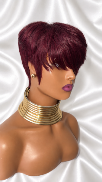Pixie cut bordeaux